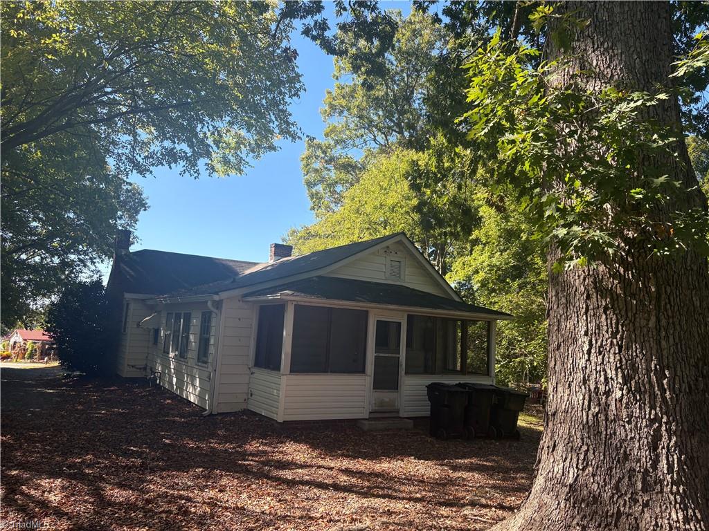 2008 Chapel Hill Road Property Photo 4