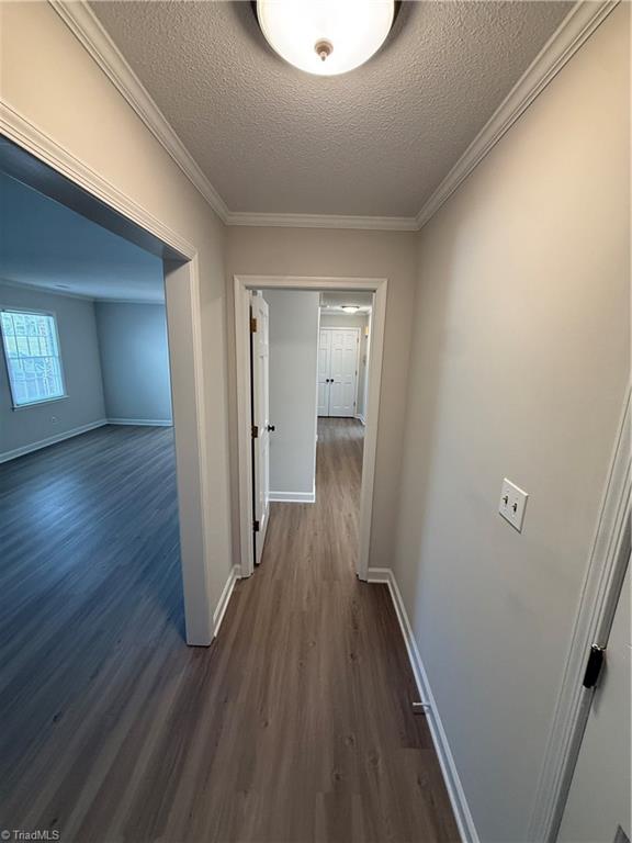 106 Westgate Circle # D Property Photo 3