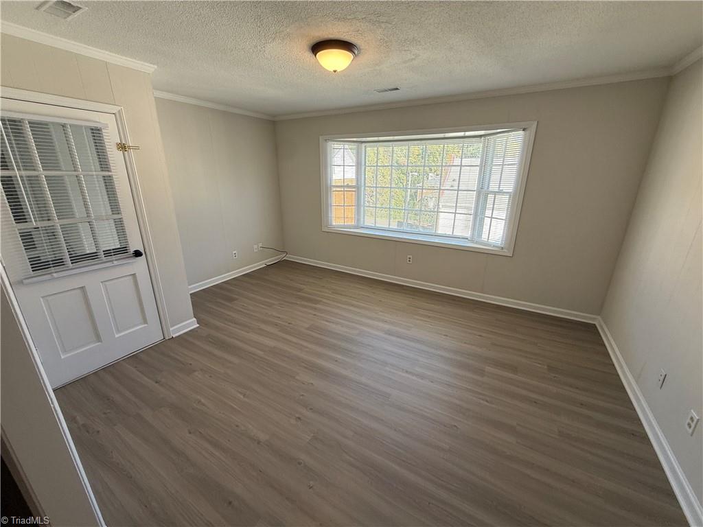 106 Westgate Circle # D Property Photo 5