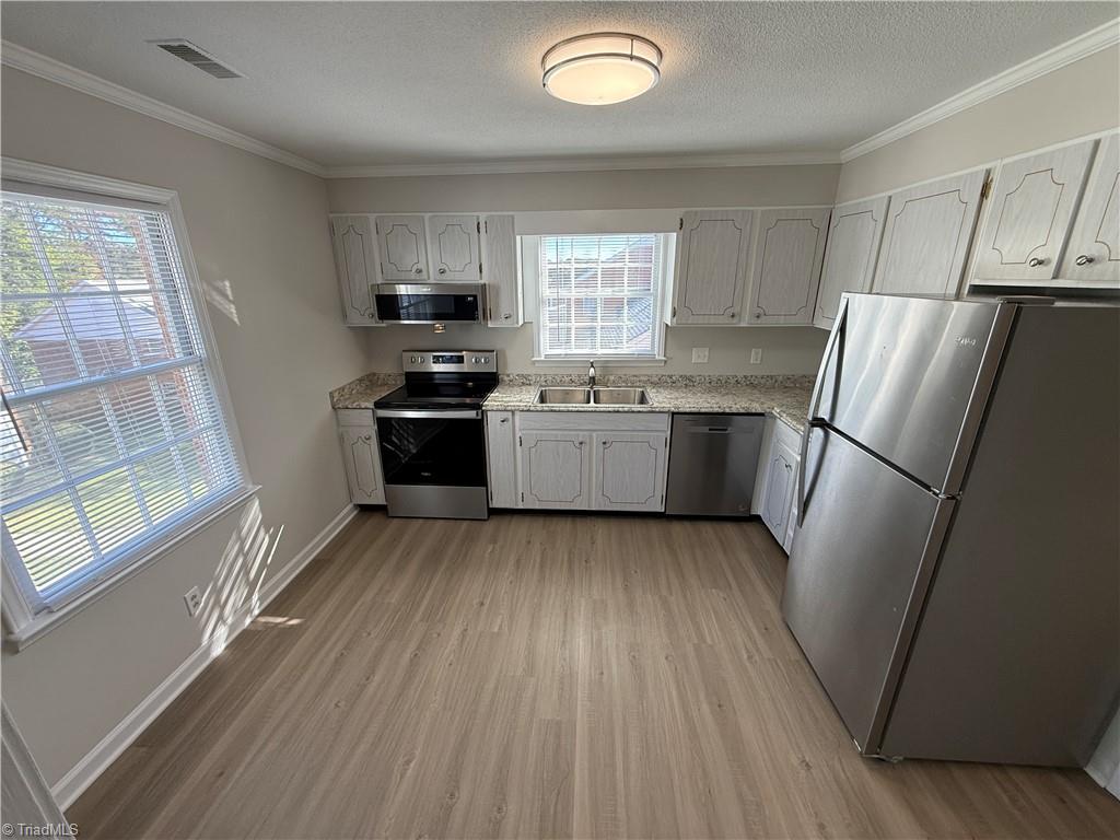 106 Westgate Circle # D Property Photo 6
