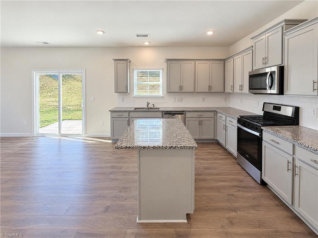 6478 Bellawood Drive Property Photo 6