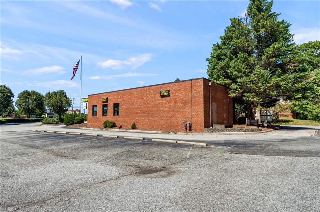 659 S Regional Road Property Photo 7