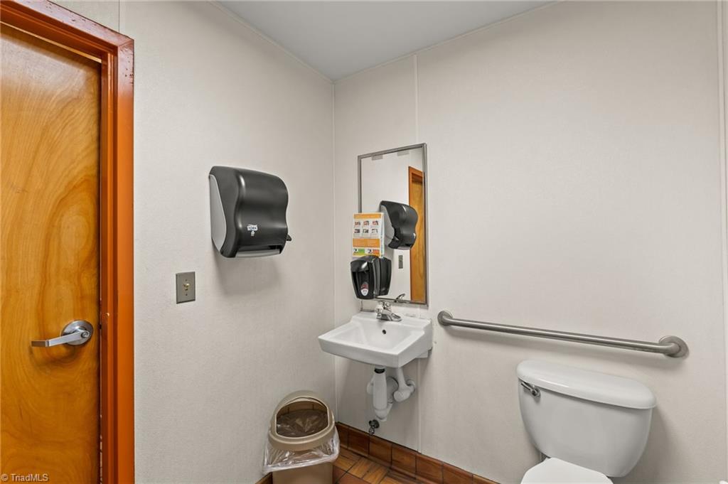 659 S Regional Road Property Photo 43
