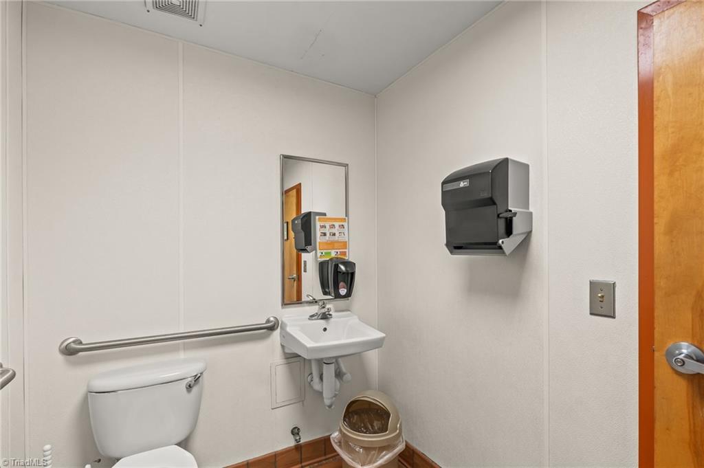 659 S Regional Road Property Photo 44