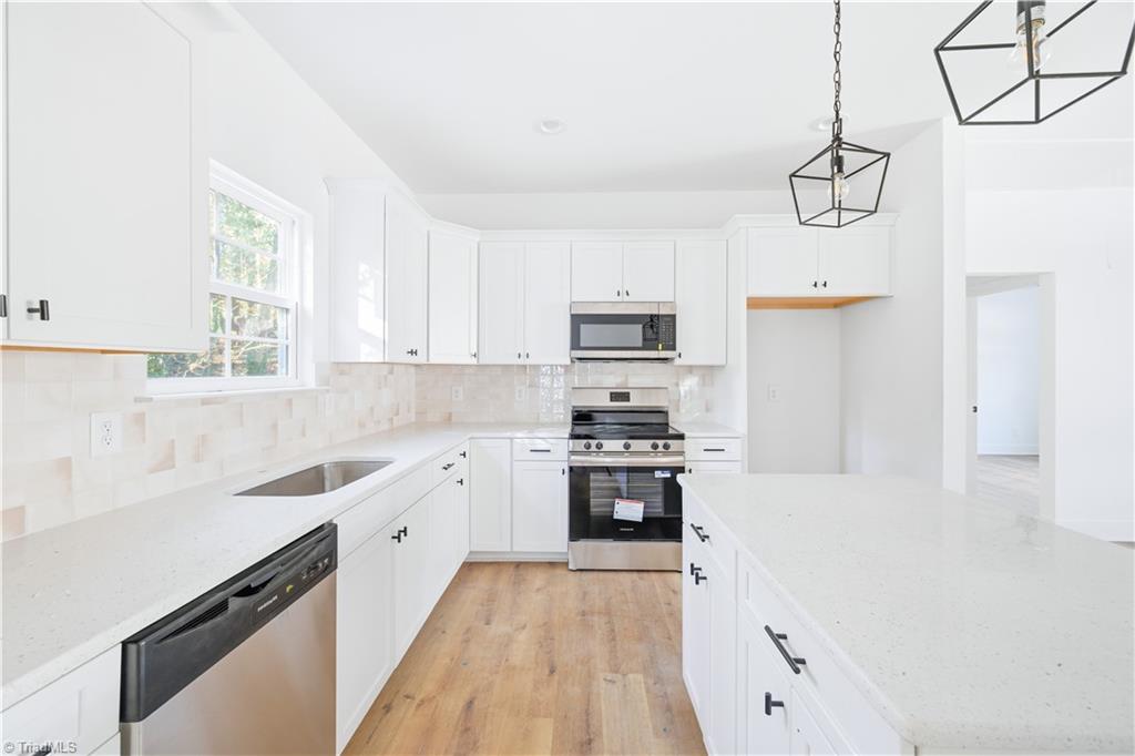 2118 Arbrook Lane Property Photo 4