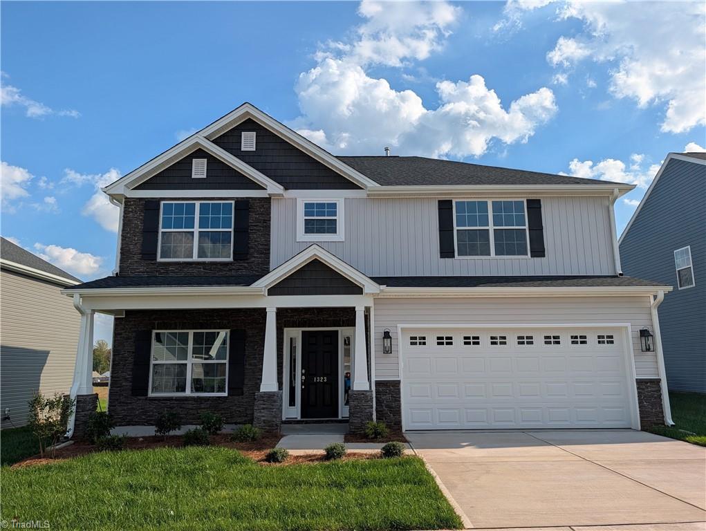 1323 Dandridge Drive Property Photo 1