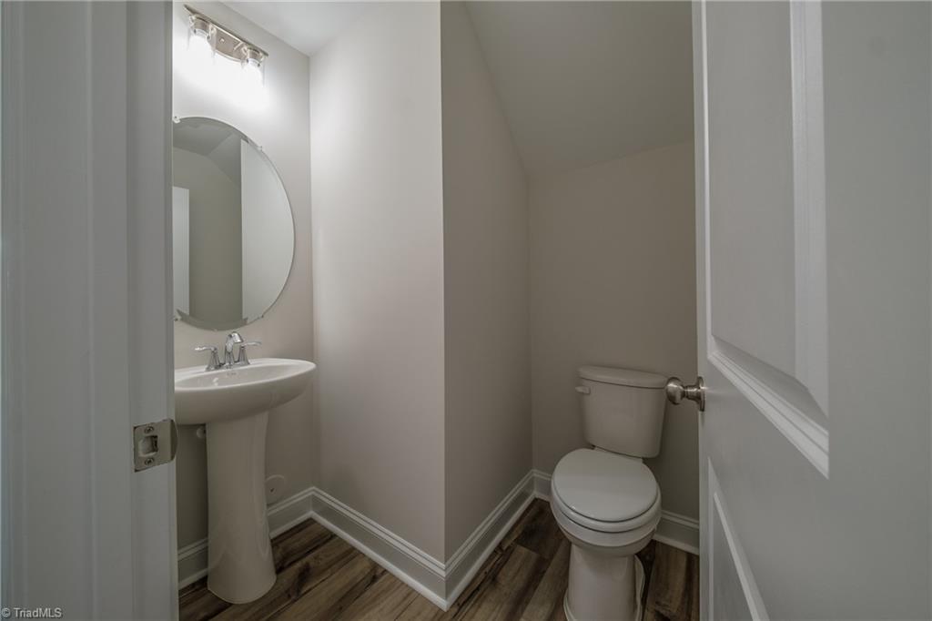 1324 Dandridge Drive Property Photo 7