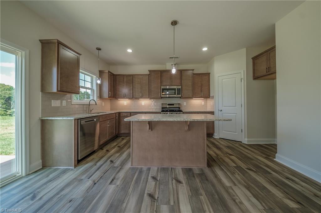1324 Dandridge Drive Property Photo 9