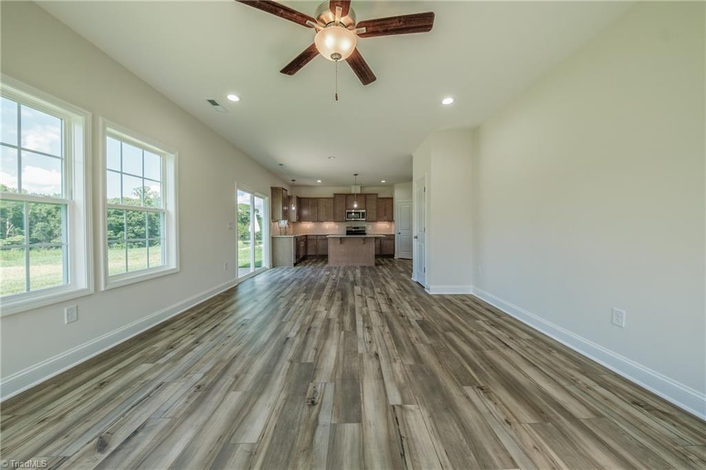 1324 Dandridge Drive Property Photo 15