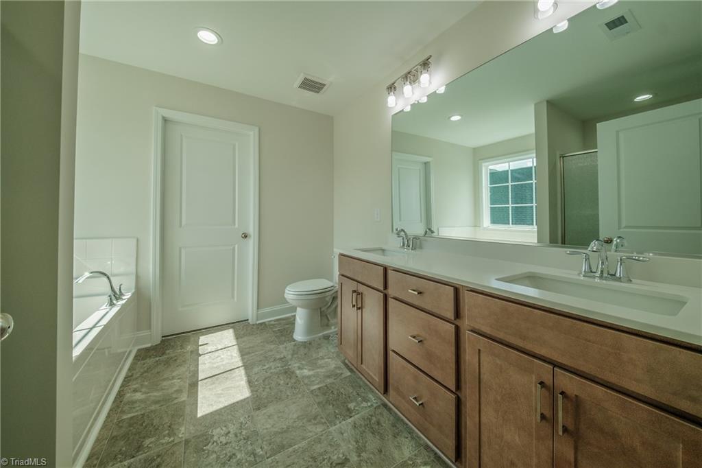 1324 Dandridge Drive Property Photo 21