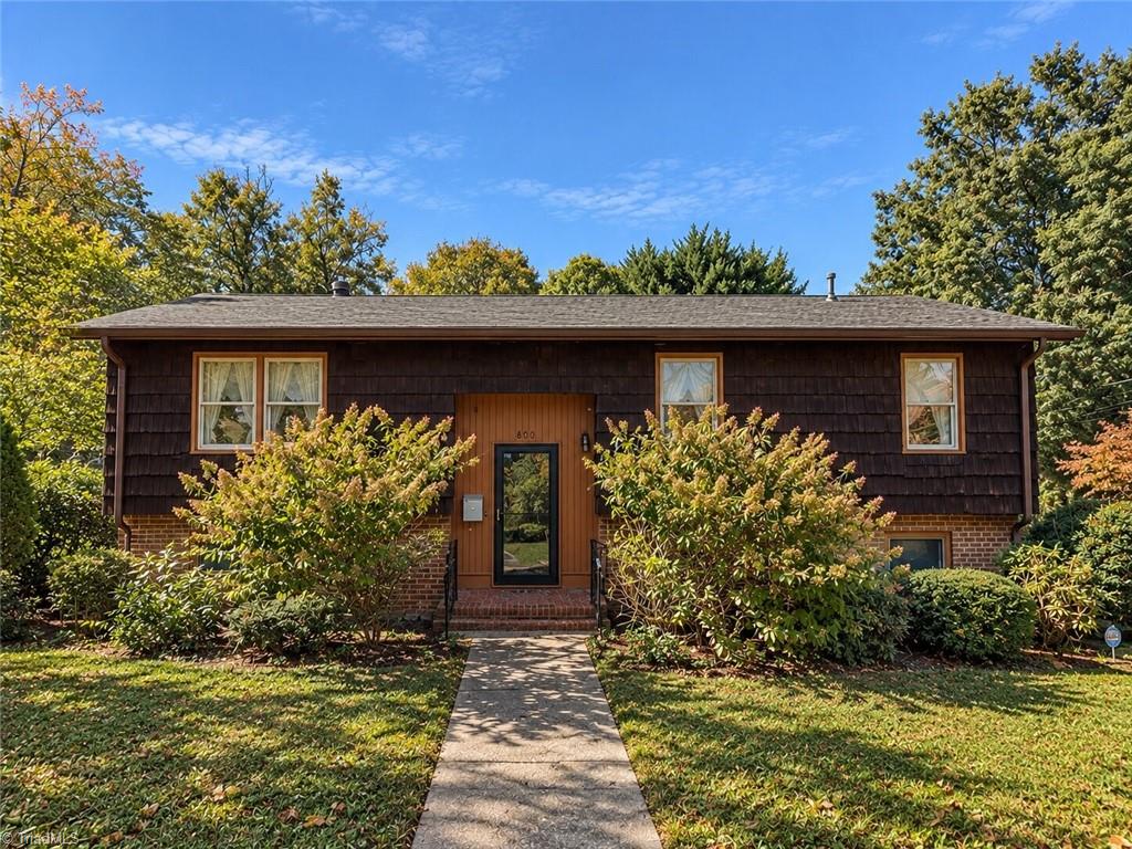800 Cliff Road Property Photo 1