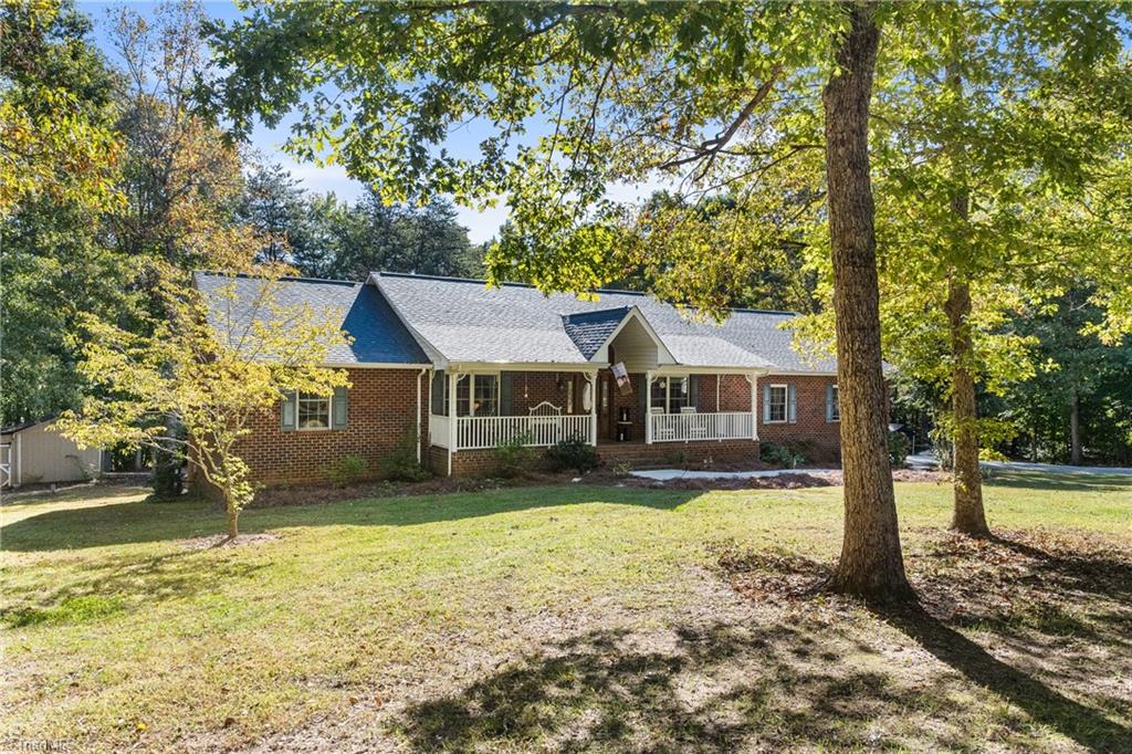 880 Dykers Creek Road Property Photo 2