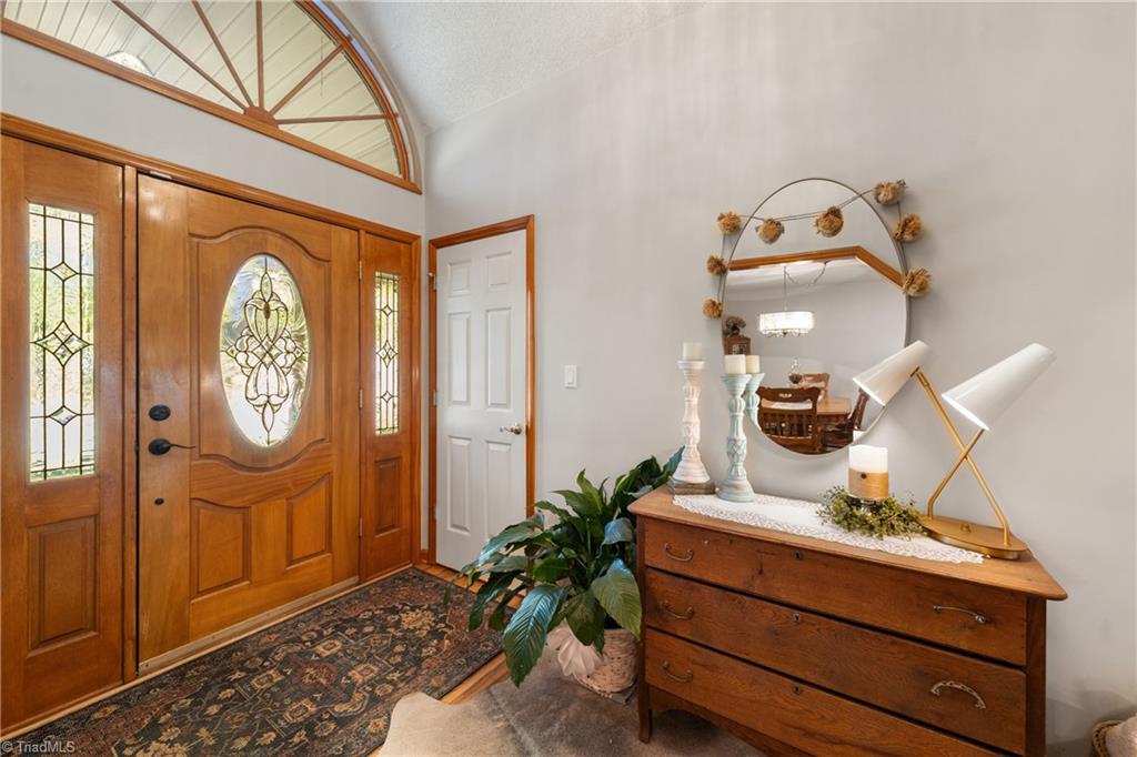 880 Dykers Creek Road Property Photo 4