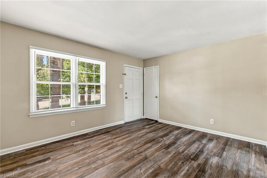 2201 Yow Road # A Property Photo 9