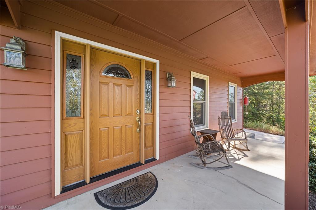 6433 Bowman Road Property Photo 5