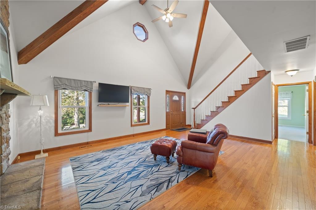 6433 Bowman Road Property Photo 7