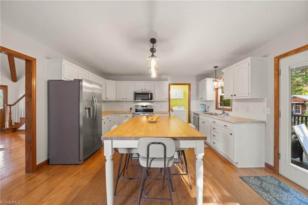 6433 Bowman Road Property Photo 11