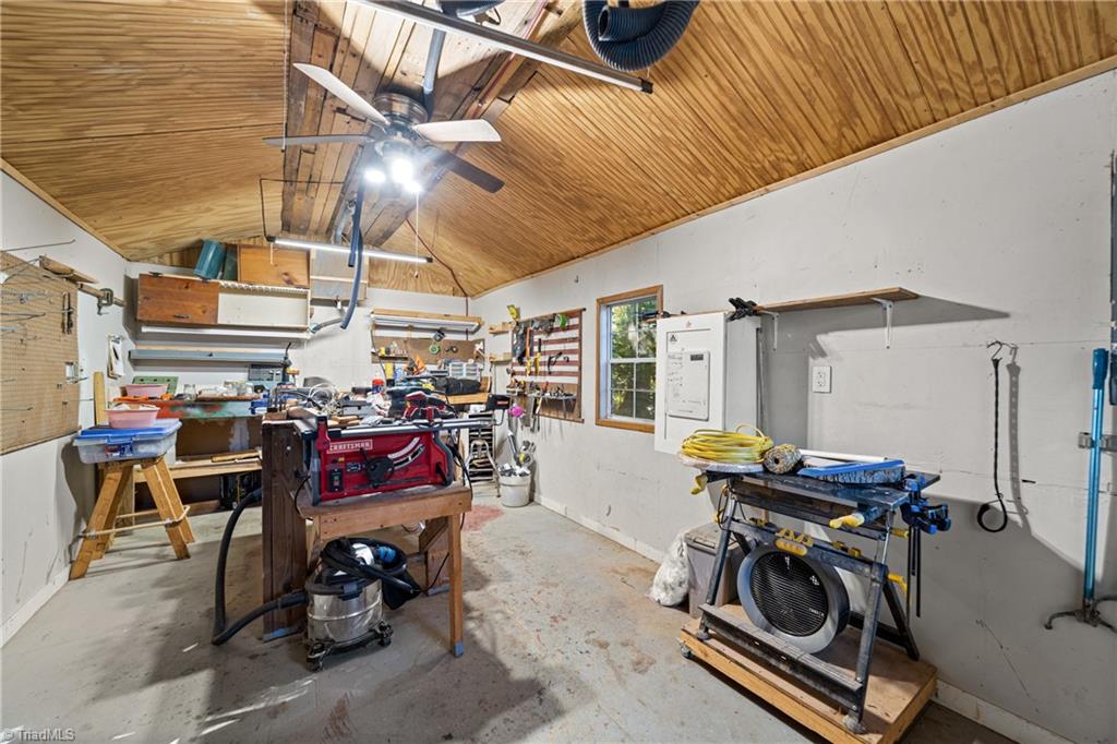 6433 Bowman Road Property Photo 39
