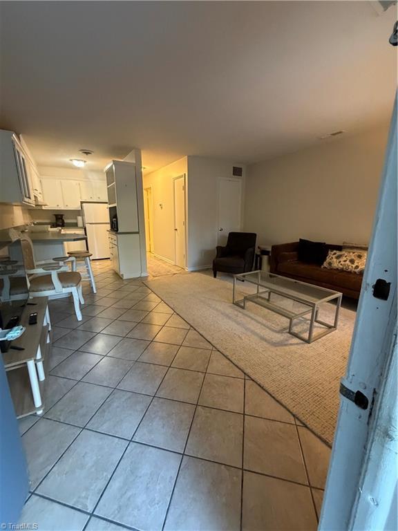 1107 Robin Hood Road # M Property Photo 5