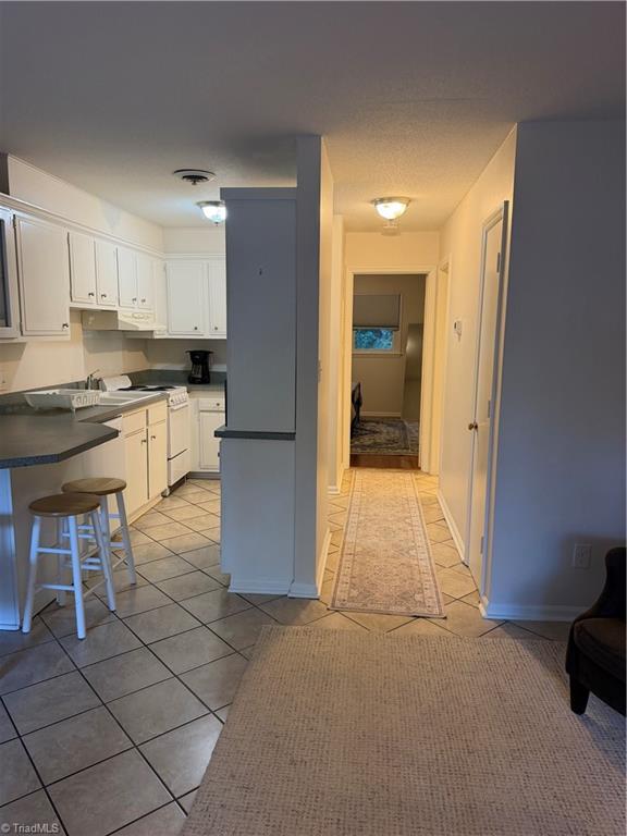 1107 Robin Hood Road # M Property Photo 7