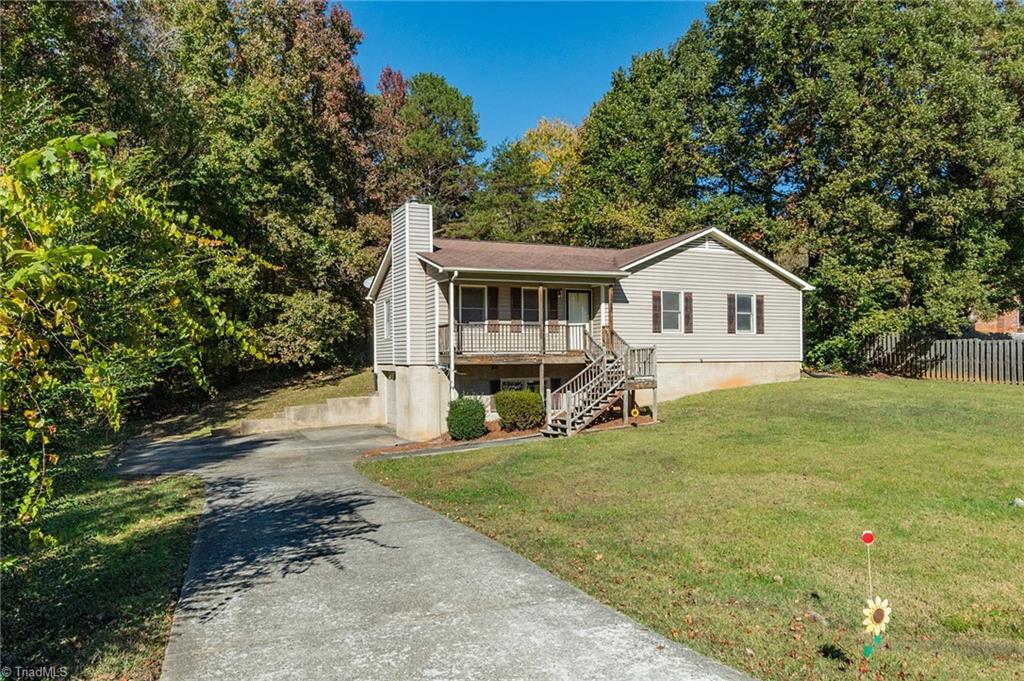 5573 Marty Lane Property Photo 4
