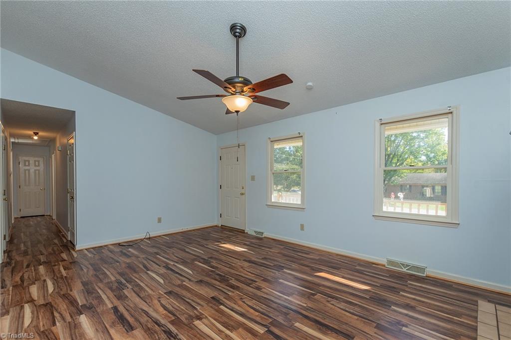 5573 Marty Lane Property Photo 10