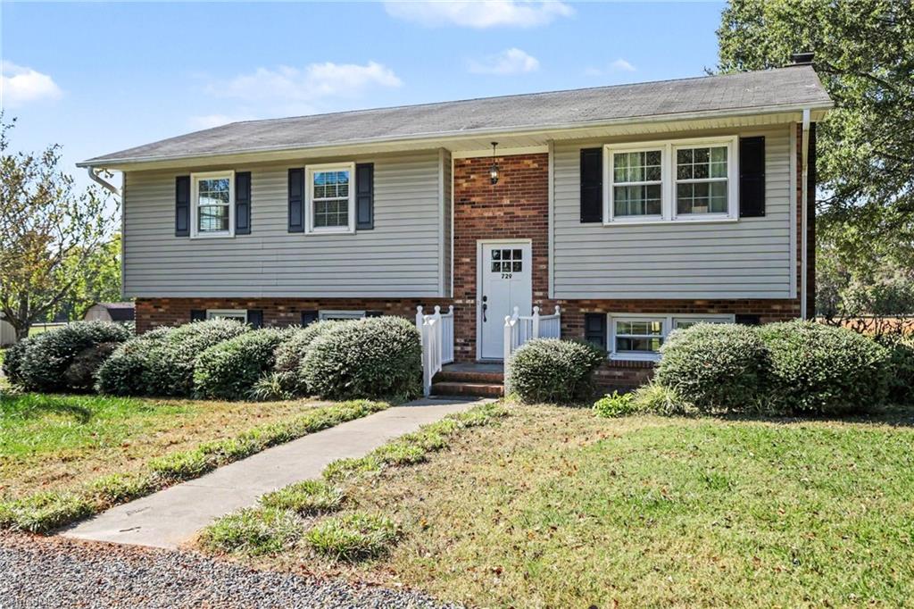 729 Redland Road Property Photo 3