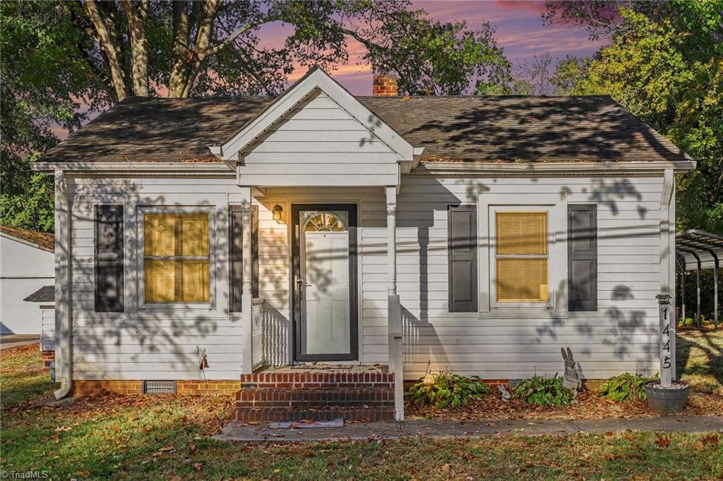 1445 Midlake Road Property Photo 1