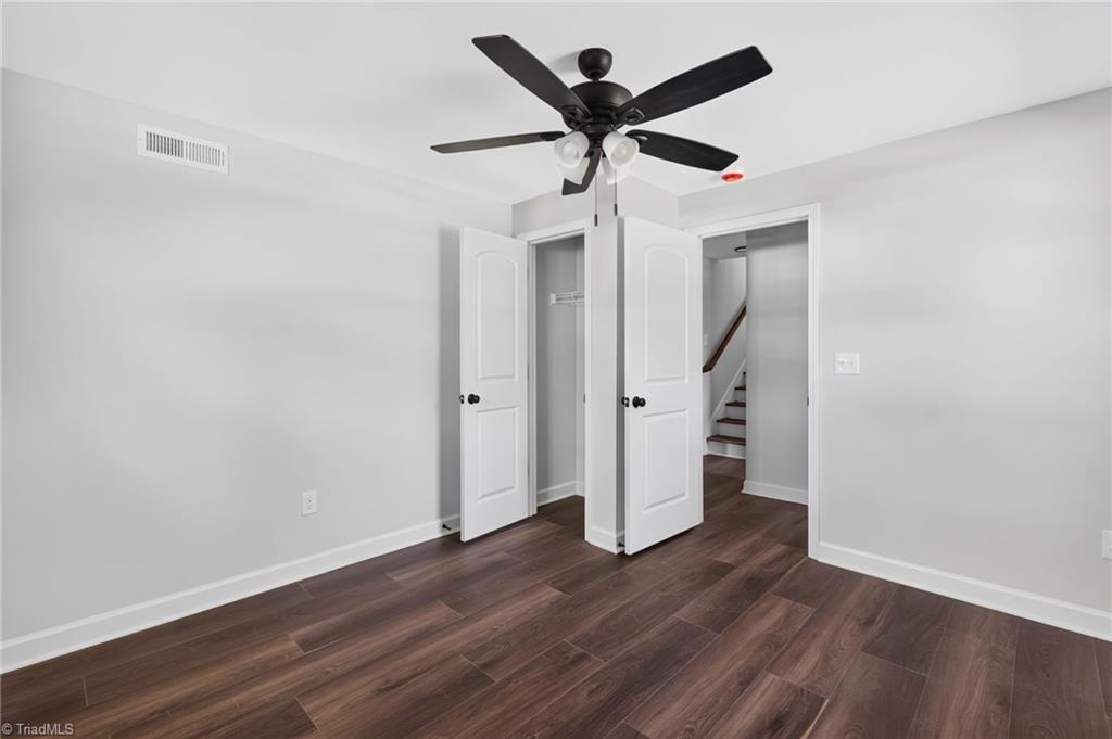 424 Glen Oaks Drive Property Photo 25