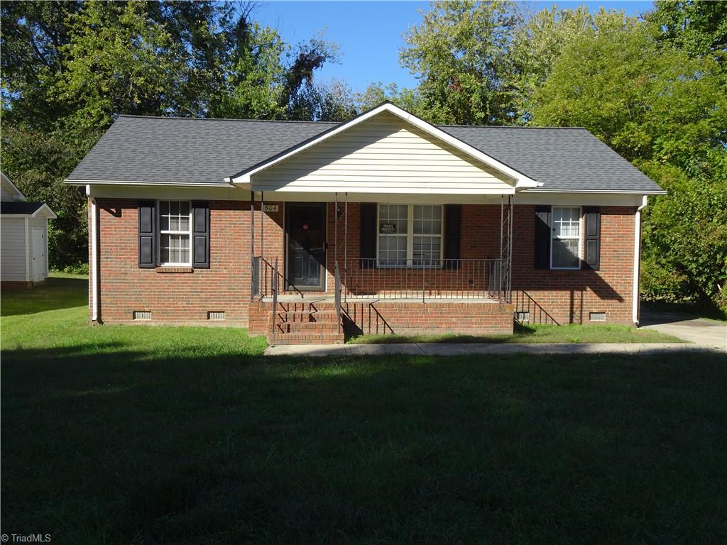 504 Abington Drive Property Photo 2