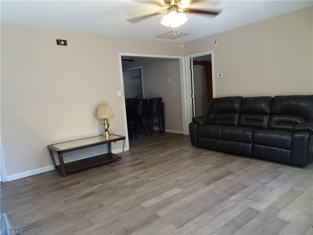 504 Abington Drive Property Photo 8