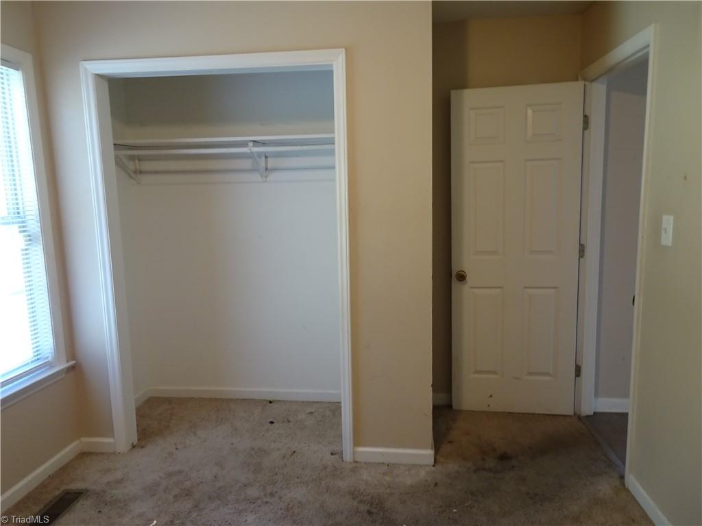 504 Abington Drive Property Photo 12