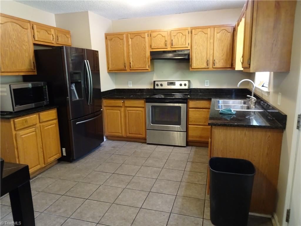 504 Abington Drive Property Photo 17