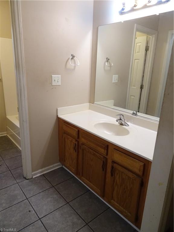 504 Abington Drive Property Photo 21