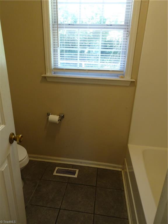 504 Abington Drive Property Photo 22