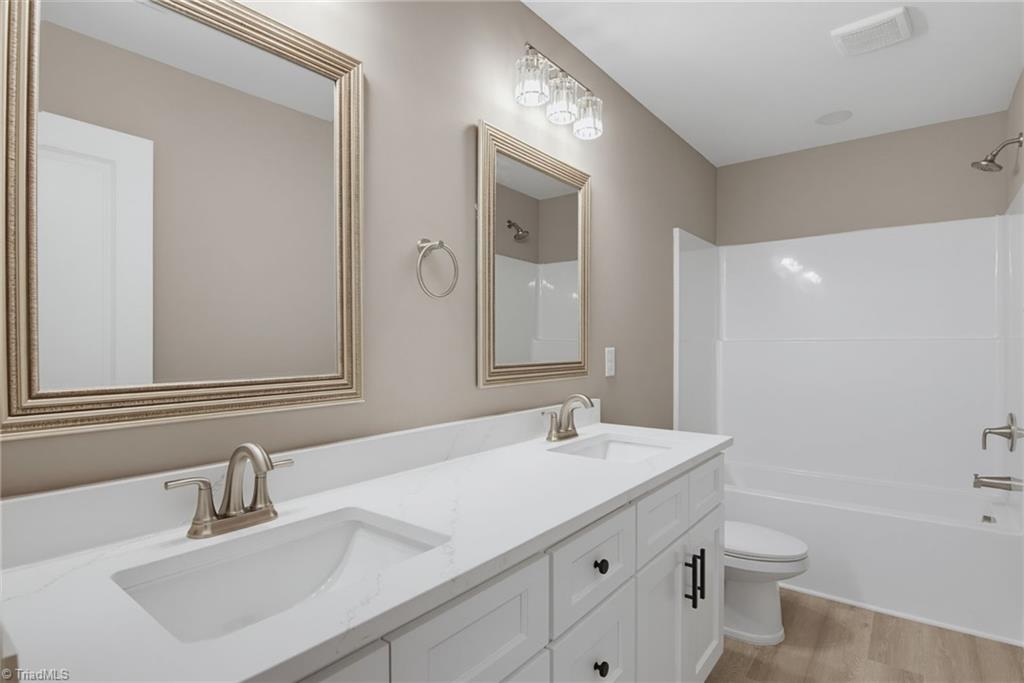 2103 Medhurst Drive Property Photo 17