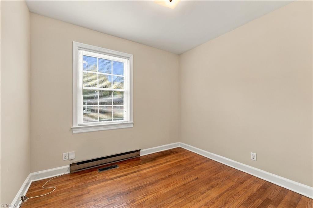 2332 Hiawatha Drive Property Photo 12