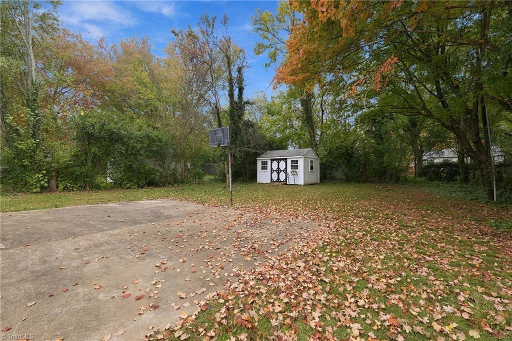 2332 Hiawatha Drive Property Photo 26