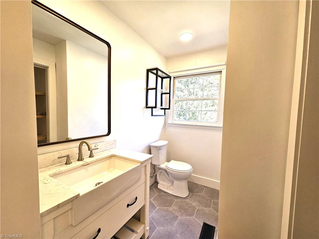 707 Bellview Street Property Photo 18