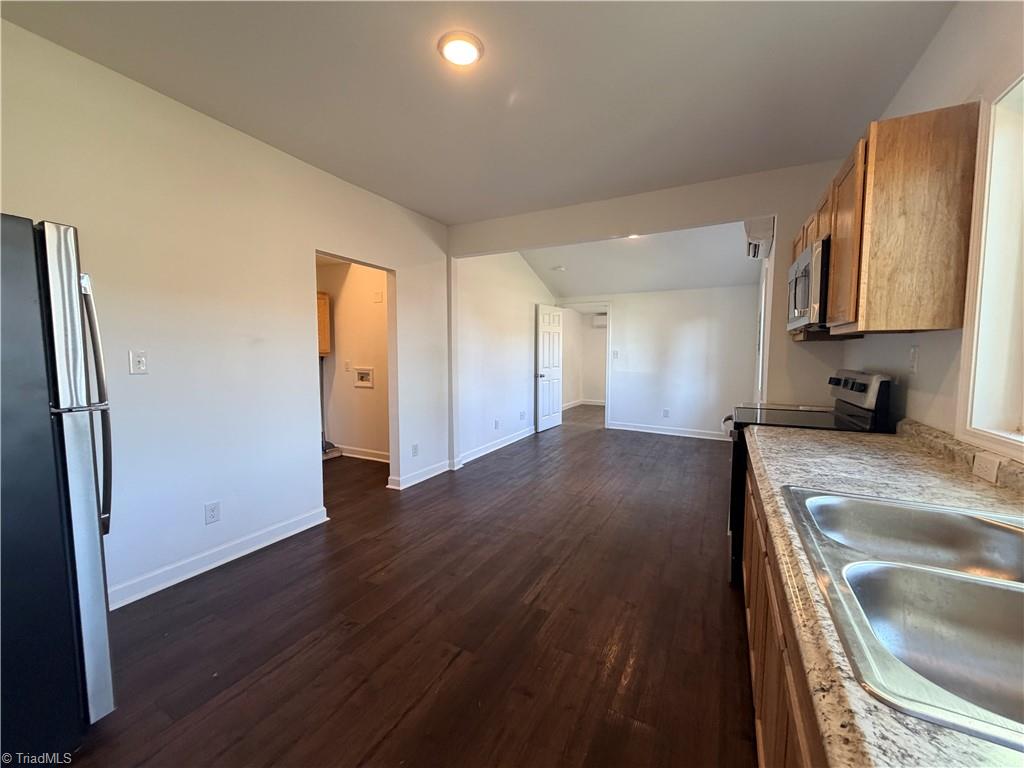 703 Shady Lane # A Property Photo 9