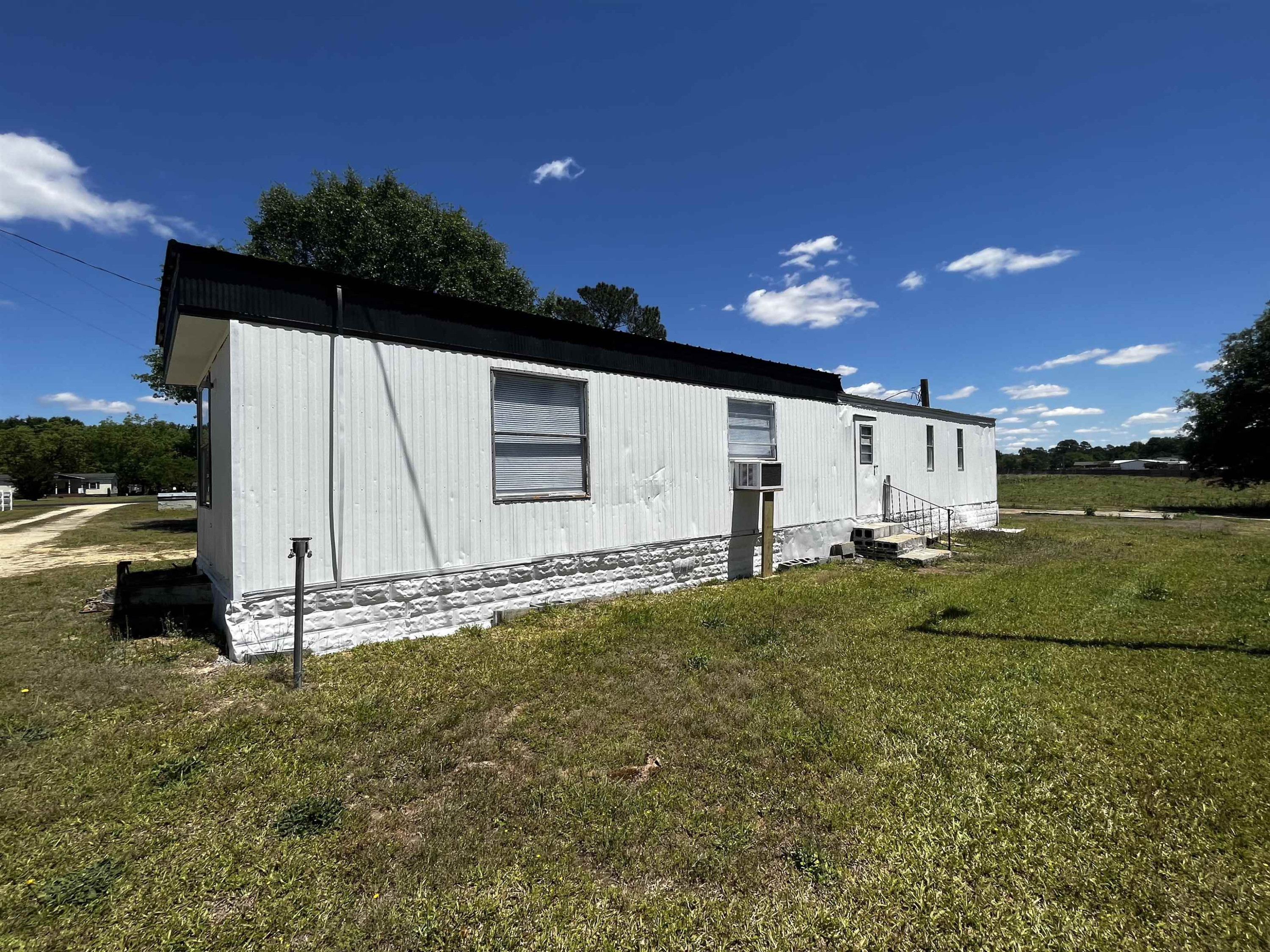 207 Heath Road Property Photo 2