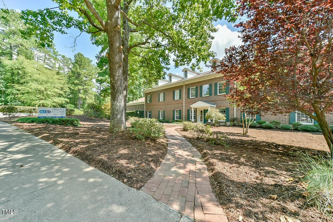 300 Silver Cedar Court Property Photo 16