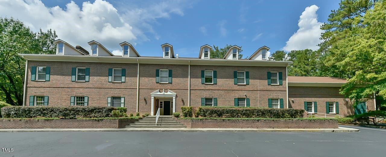 300 Silver Cedar Court Property Photo 17