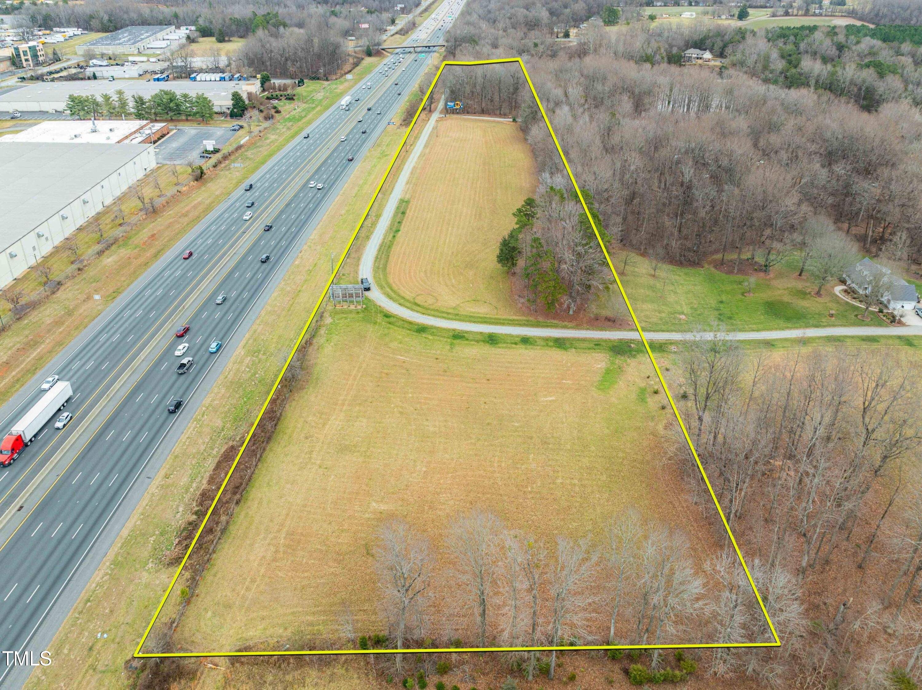 7340 Old Country Lane Property Photo 4