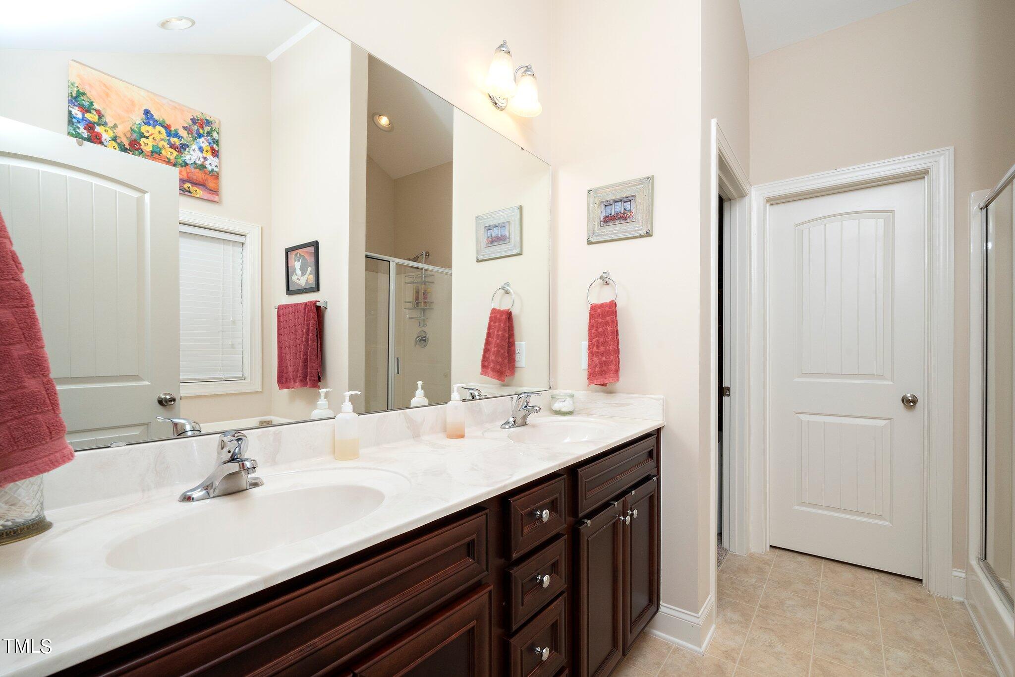 810 Lone Pine Loop Property Photo 15