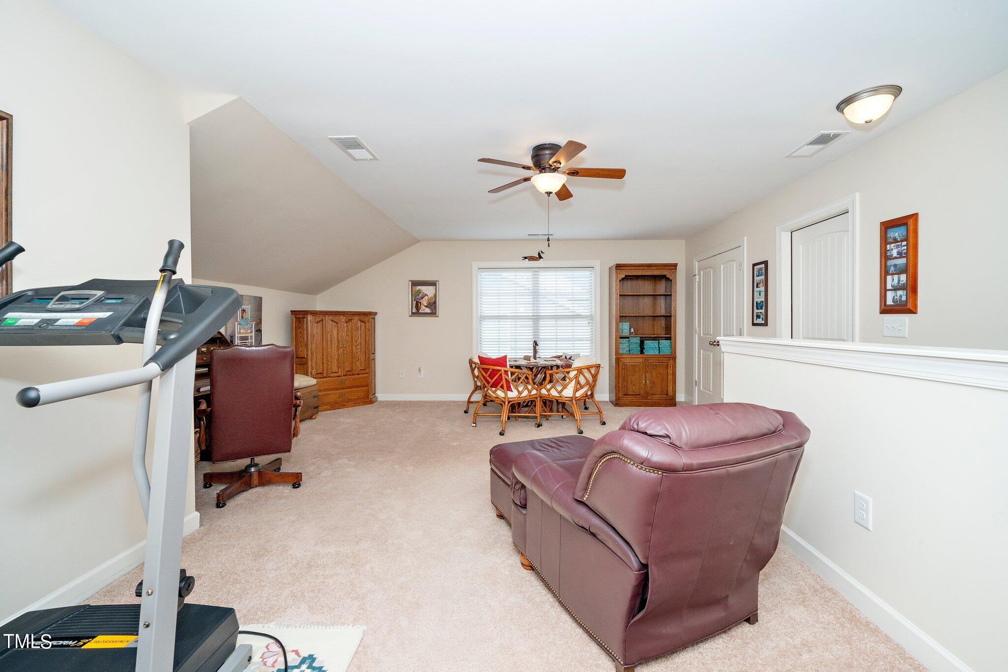 810 Lone Pine Loop Property Photo 22