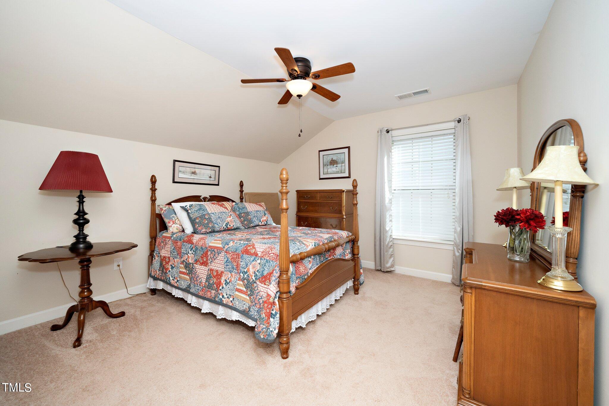 810 Lone Pine Loop Property Photo 23