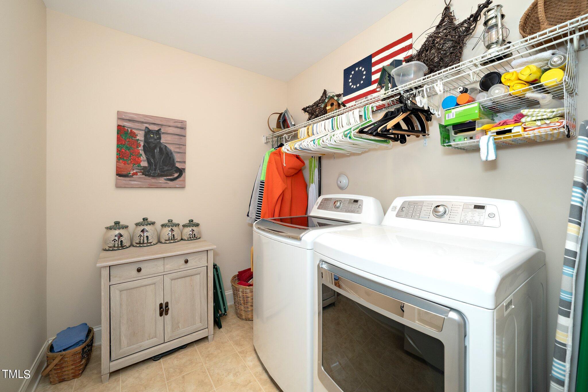810 Lone Pine Loop Property Photo 25