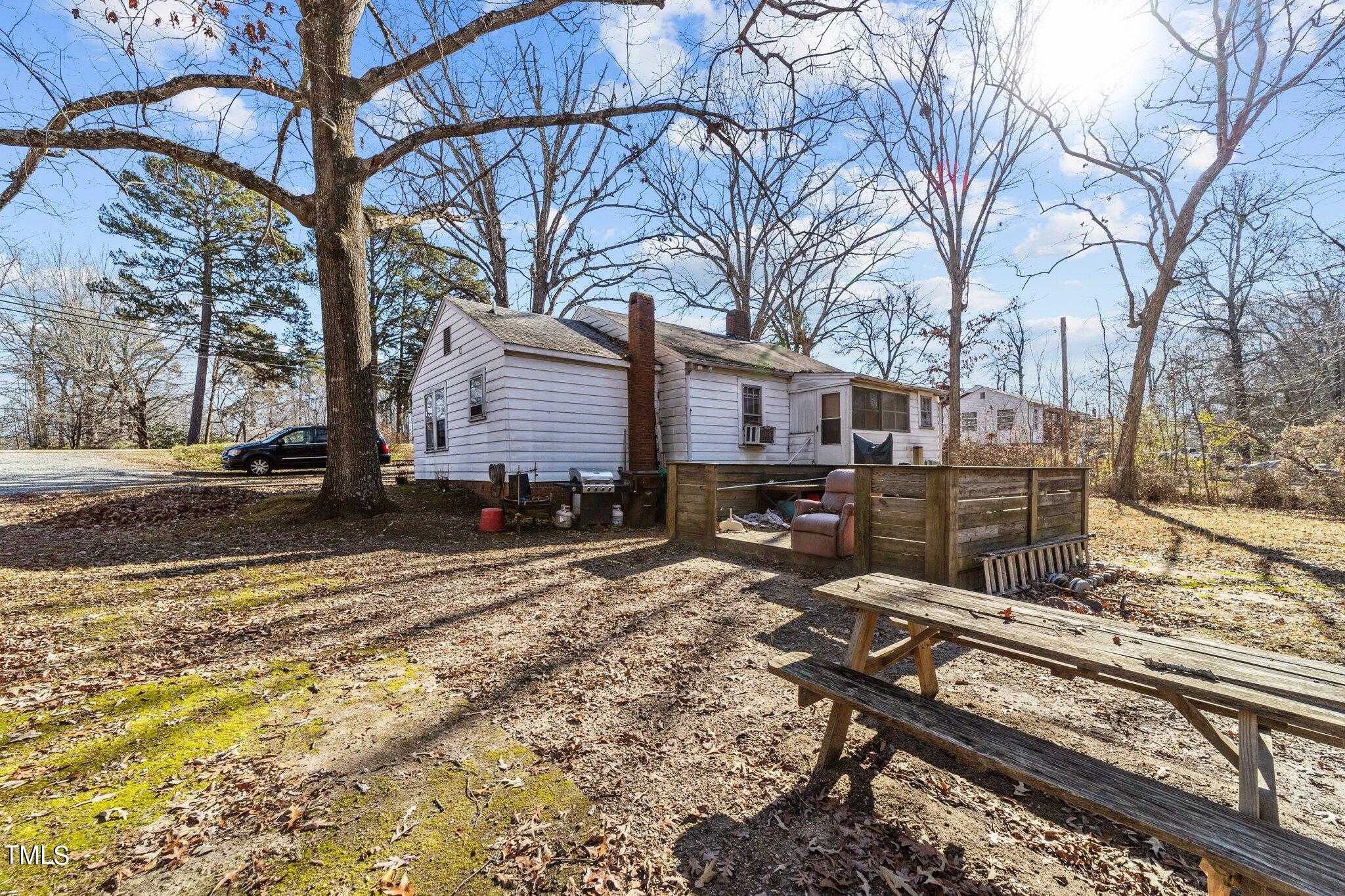 2403 N Centennial Street Property Photo 7
