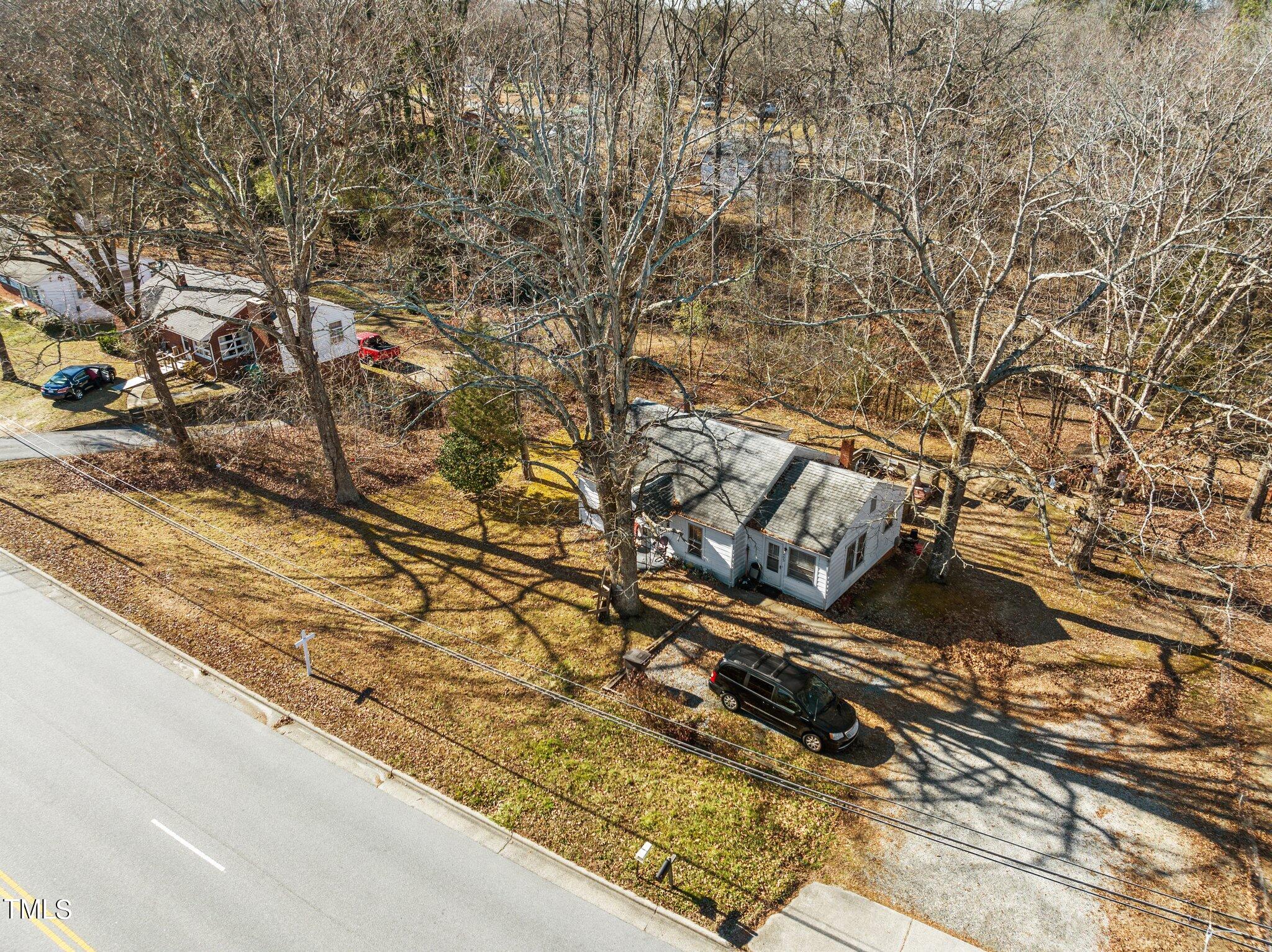 2403 N Centennial Street Property Photo 11